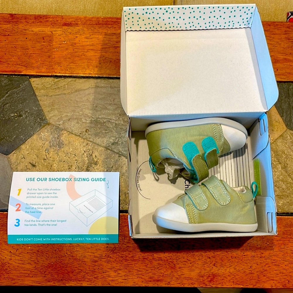 Ten Little size 5.5 Green first walker shoes